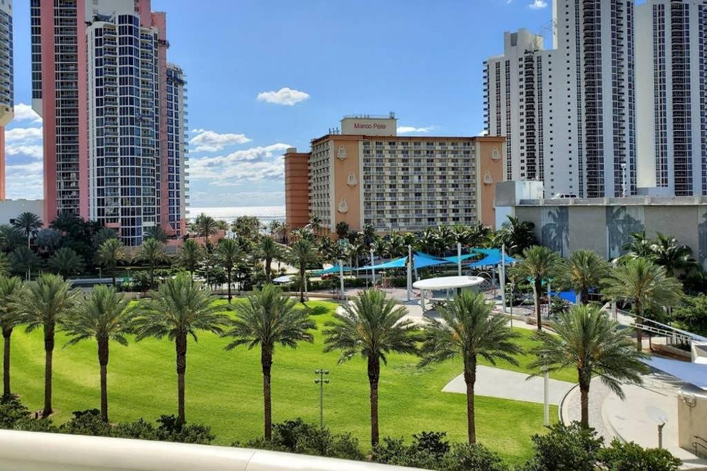 Beautiful Apartment Steps Away From The Beach Miami Beach Ngoại thất bức ảnh