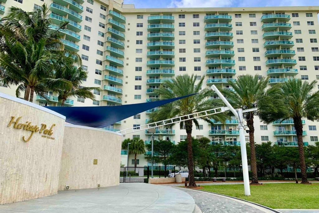 Beautiful Apartment Steps Away From The Beach Miami Beach Ngoại thất bức ảnh